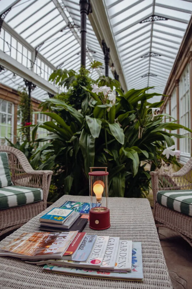 Tala The Muse bärbar lampa, Pomona Red