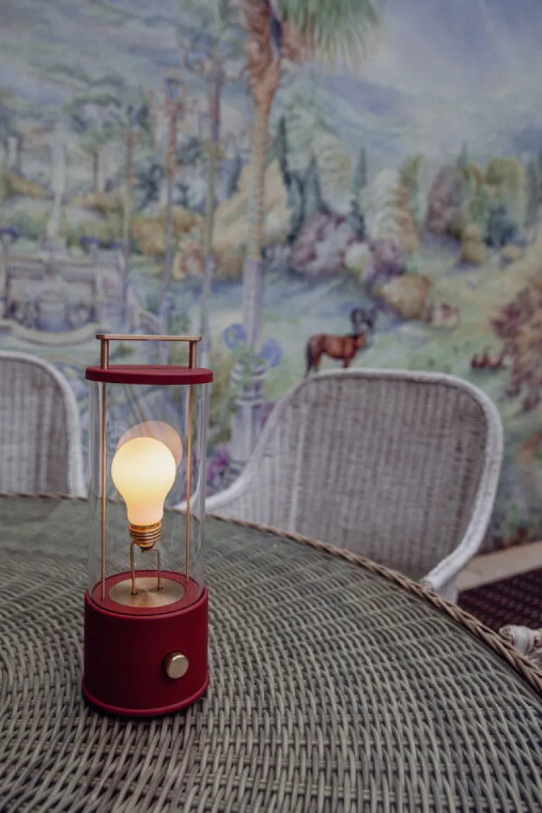 Tala The Muse bärbar lampa, Pomona Red