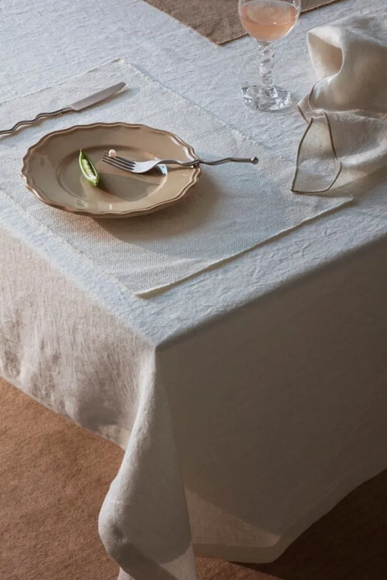 Tameko Dale bordsduk, vit