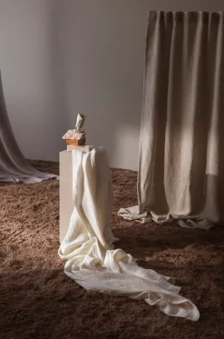 Tameko Lee bordsduk, naturfärgad