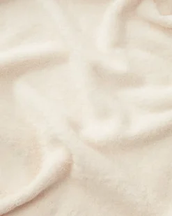 Tekla Badlakan, 100 x 150 cm, ivory