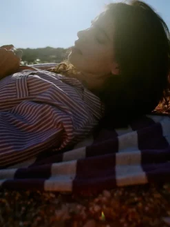 Tekla Badlakan, 100 x 180 cm, port stripes