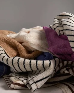 Tekla Gästhandduk, kodiakbruna ränder