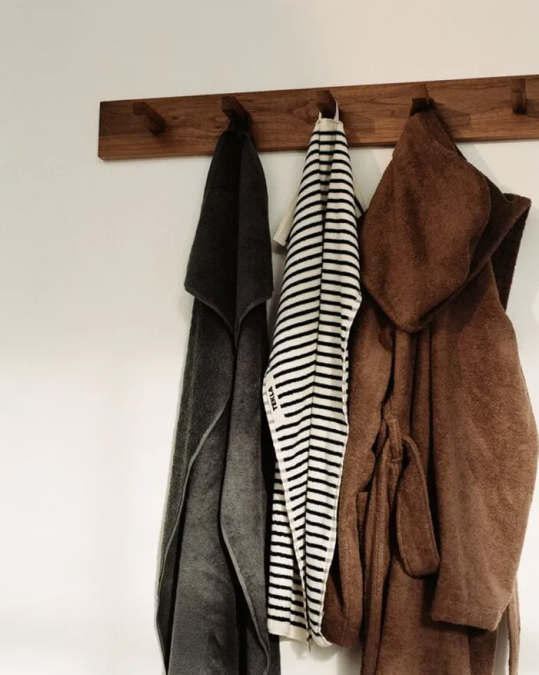 Tekla Handduk, kodiakbruna ränder