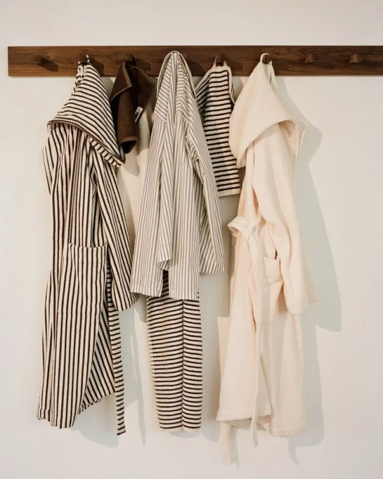 Tekla Handduk, kodiakbruna ränder