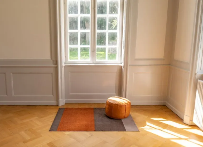 Tica Copenhagen Stripes horisontell matta, 90 x 130 cm, brun - terrakotta