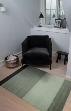 Tica Copenhagen Stripes horisontell matta, 90 x 130 cm, grön