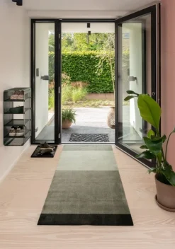 Tica Copenhagen Stripes Horizontal matta, 90 x 200 cm, grön