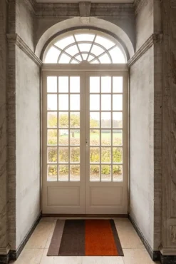 Tica Copenhagen Stripes horisontell golvmatta, 60 x 90 cm, brun - terrakotta