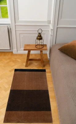 Tica Copenhagen Stripes Horizontal matta, 67 x 120 cm, konjak - mörkbrun - svart