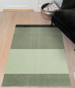 Tica Copenhagen Stripes Horizontal matta, 67 x 120 cm, grön