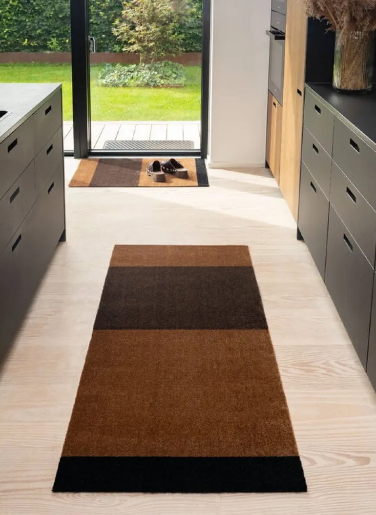 Tica Copenhagen Stripes Horizontal matta, 60 x 90 cm, konjak - mörkbrun - svart