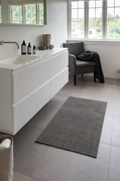 Tica Copenhagen Uni Color matta, 67 x 120 cm, stålgrå