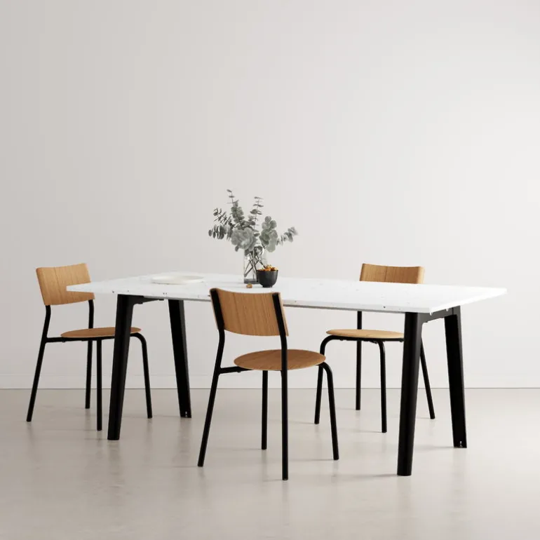 TIPTOE New Modern bord 190 x 95 cm, återvunnen plast - grafit svart