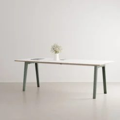 TIPTOE New Modern bord 220 x 95 cm, vit laminat - eukalyptusgrå