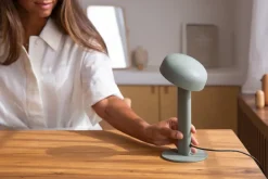 TIPTOE Nod bordslampa, eukalyptusgrå