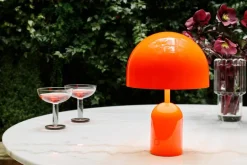 Tom Dixon Bell bärbar LED-bordslampa, fluoro