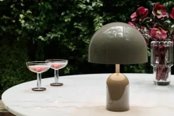 Tom Dixon Bell bärbar LED-bordslampa, taupe