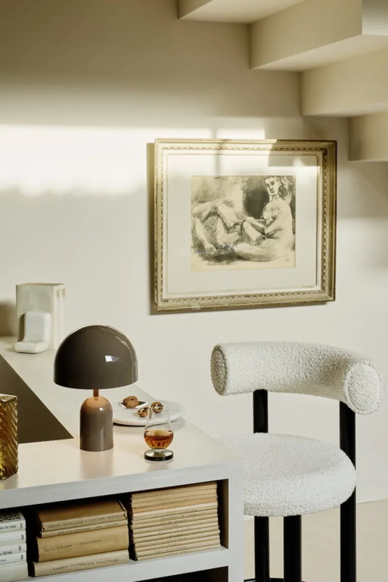 Tom Dixon Bell bärbar LED-bordslampa, taupe