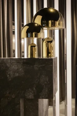 Tom Dixon Bell bärbar LED-bordslampa, guld