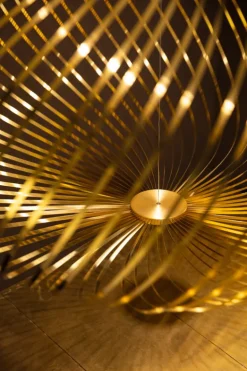 Tom Dixon Spring LED-pendel, stor, mässing