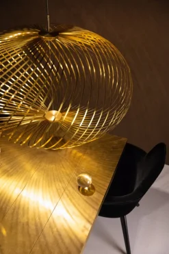 Tom Dixon Spring LED-pendel, stor, mässing