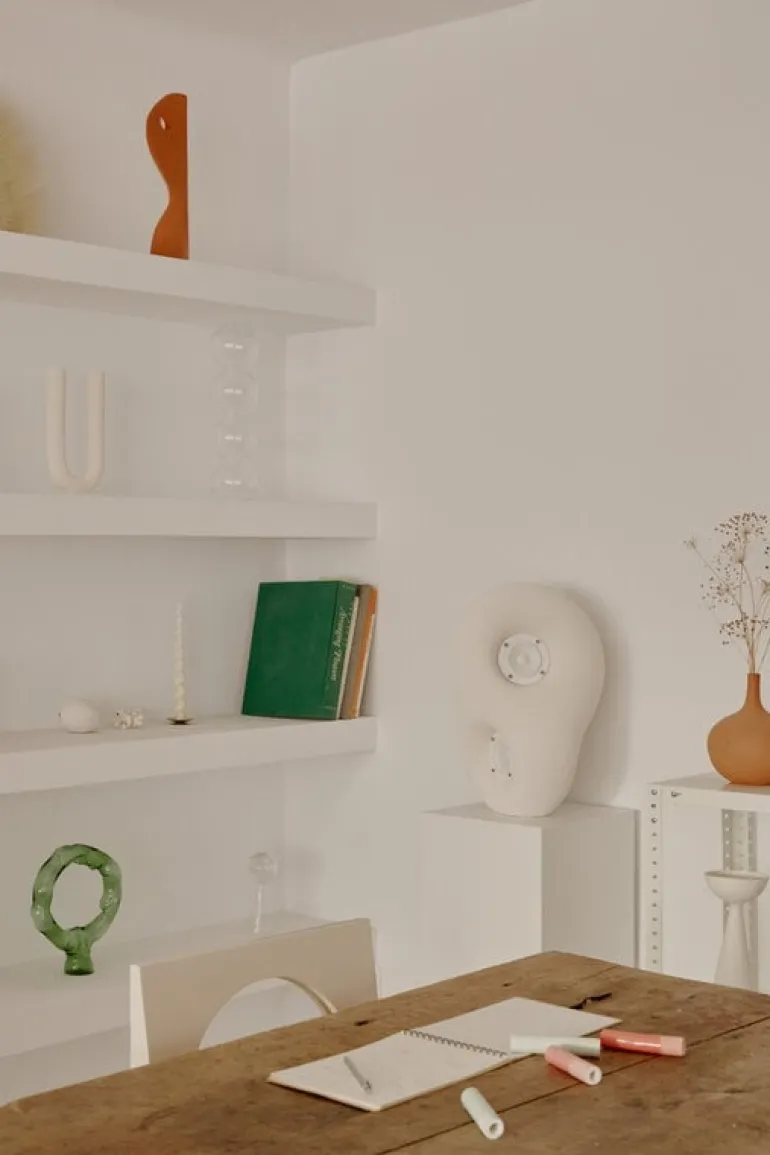 Transparent Acoustic Sculpture, vit