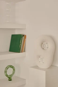 Transparent Acoustic Sculpture, vit