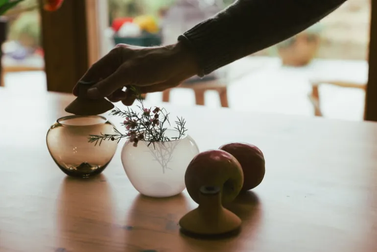 Utopia & Utility Apple stapelbar behållare, 16 x 12 cm, rök