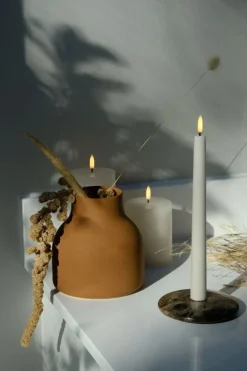 Uyuni Lighting LED blockljus, 7,8 x 10 cm, rustik textur, vanilj