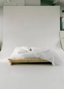 Vaarnii 017 Aamu, sängram, 180 cm, furu