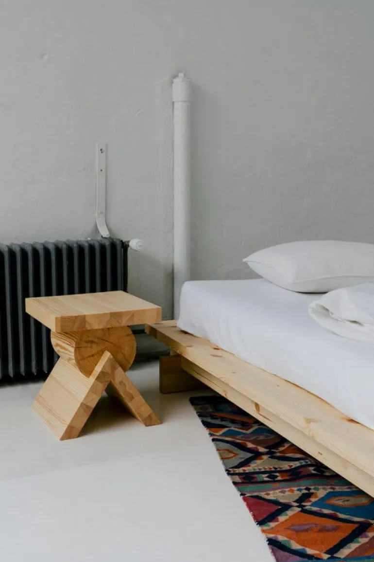 Vaarnii 017 Aamu, sängram, 160 cm, furu