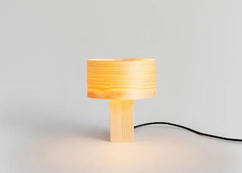 Vaarnii 018 bordslampa, medium