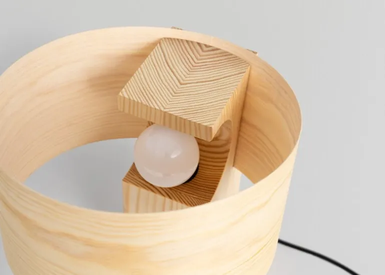 Vaarnii 018 bordslampa, medium