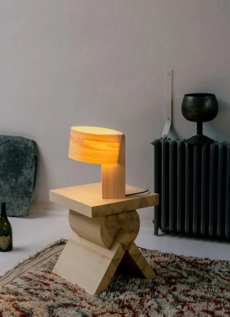 Vaarnii 018 bordslampa, medium