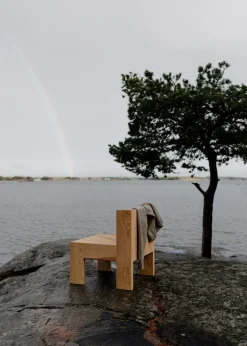 Vaarnii 006 fåtölj, furu