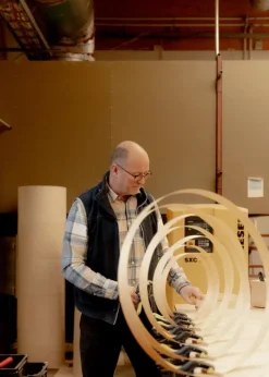 Vaarnii 1005 Hans taklampa, 55 cm, furu