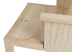 Vaarnii 016 Maasto matstol med armstöd, furu