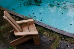 Vaarnii 015 Peace utefåtölj, furu