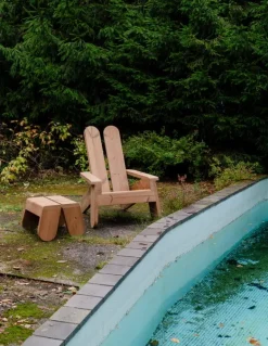 Vaarnii 015 Peace utefåtölj, furu