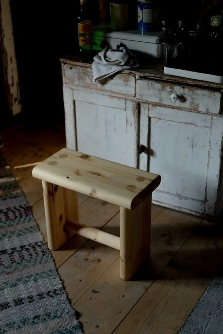 Vaarnii Ast 003 pall, furu