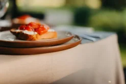 Vaidava Ceramics Earth Raw tallrik, 22 cm, brun - beige