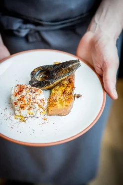 Vaidava Ceramics Earth tallrik 22 cm, vit