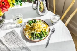 Vaidava Ceramics Earth tallrik 22 cm, vit