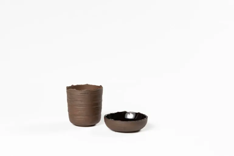 Vaidava Ceramics Soil kruka med fat; S, brun