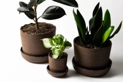 Vaidava Ceramics Soil kruka med fat; S, brun