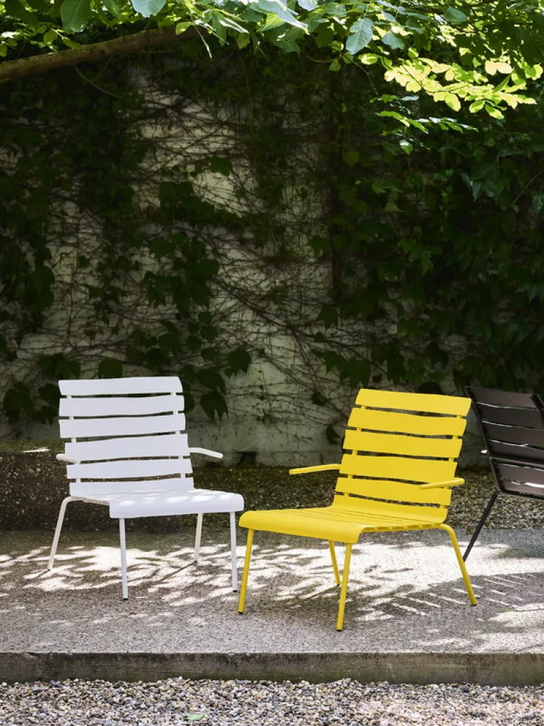 valerie_objects Aligned lounge stol, gul