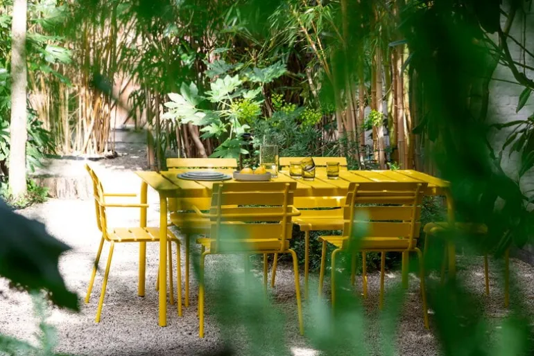 valerie_objects Aligned matbord, 170 x 85 cm, gult