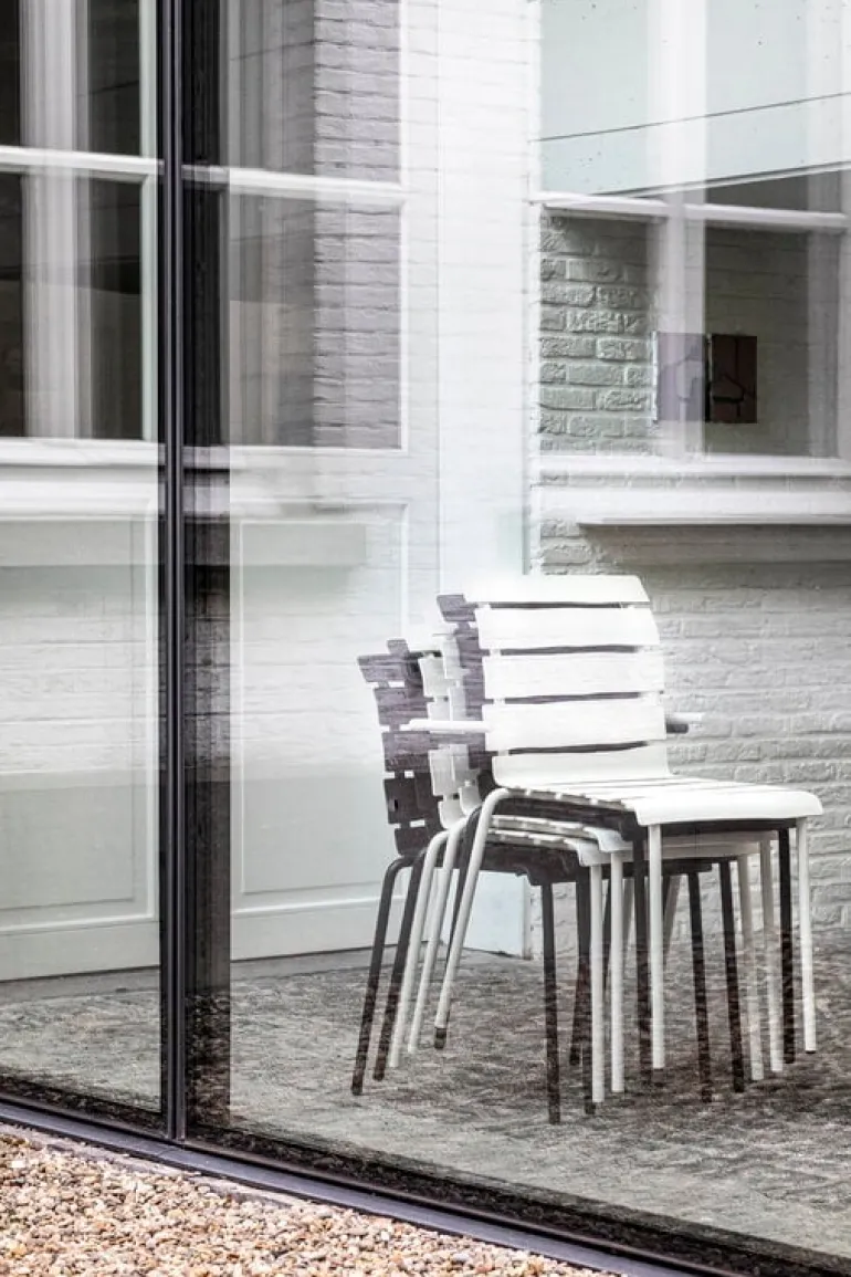 valerie_objects Aligned stol, off-white