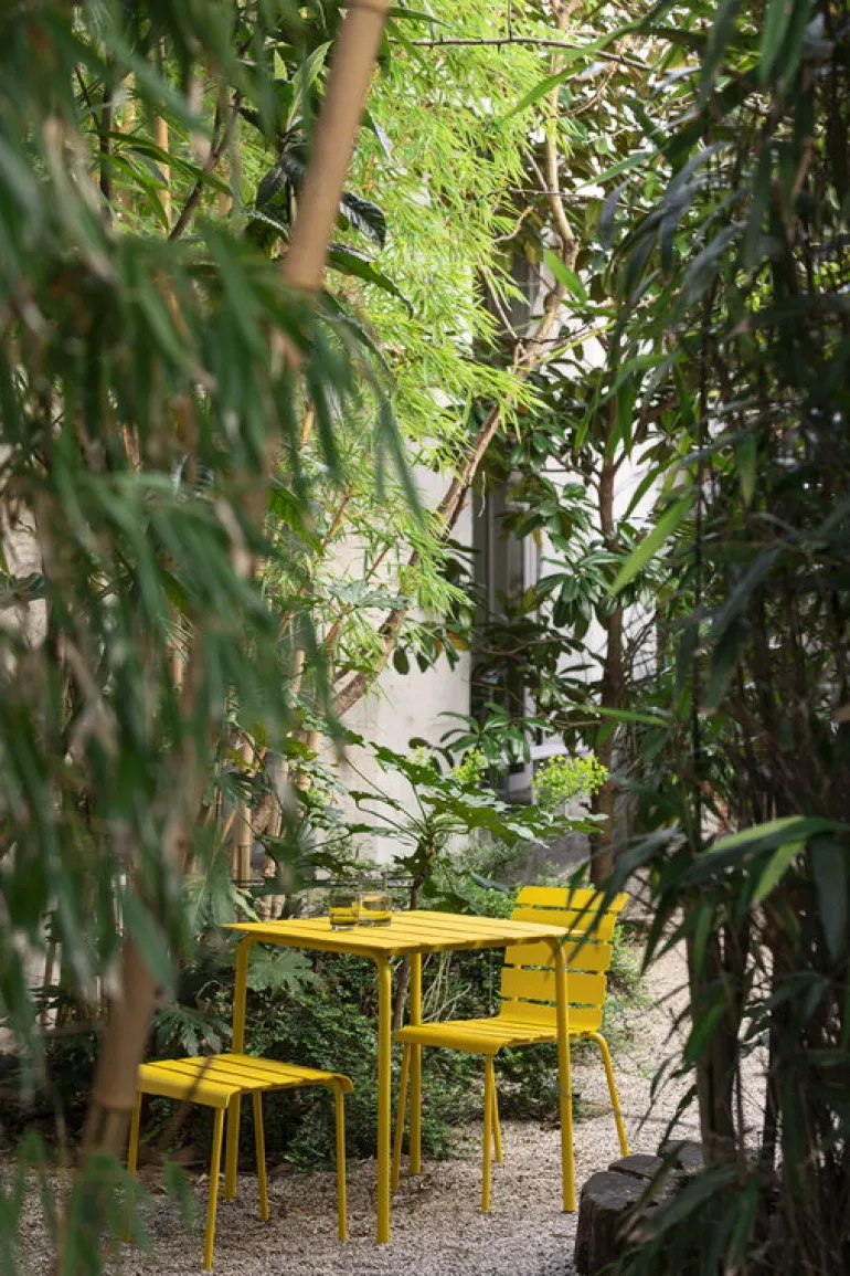 valerie_objects Aligned stol, gul